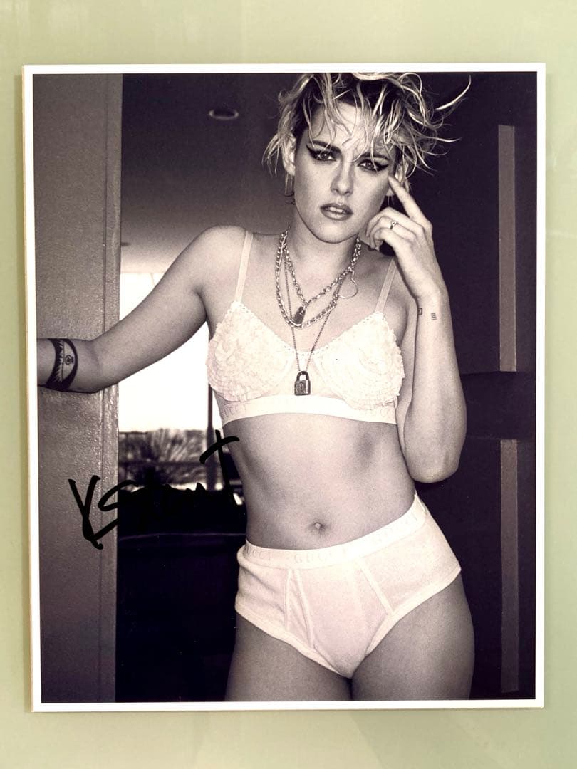 セール中…クリステン・スチュワート直筆サイン入り大型写真…