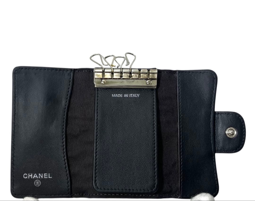 CHANEL マトラッセ　エナメル　キーケース　6連　シルバー金具