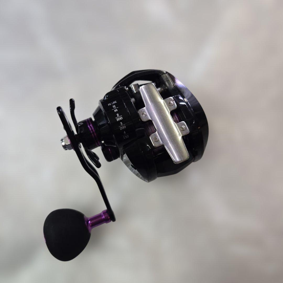 動作品　カウンター付き　両軸リール SeaMastug Digital 300P