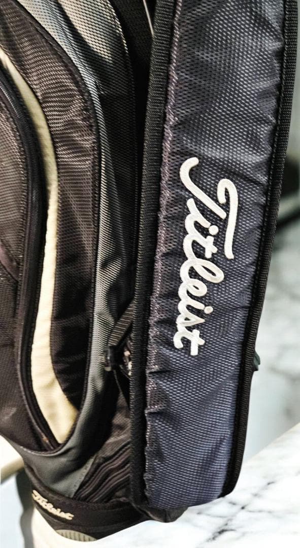 サーシュ送料無料/美品　Titleist ゴルフバッグ ブラック