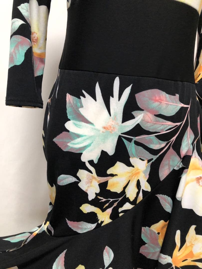 社交ダンス練習着レッスン着パーティ。新品タグ付きレイリーナ花柄ワンピースドレス