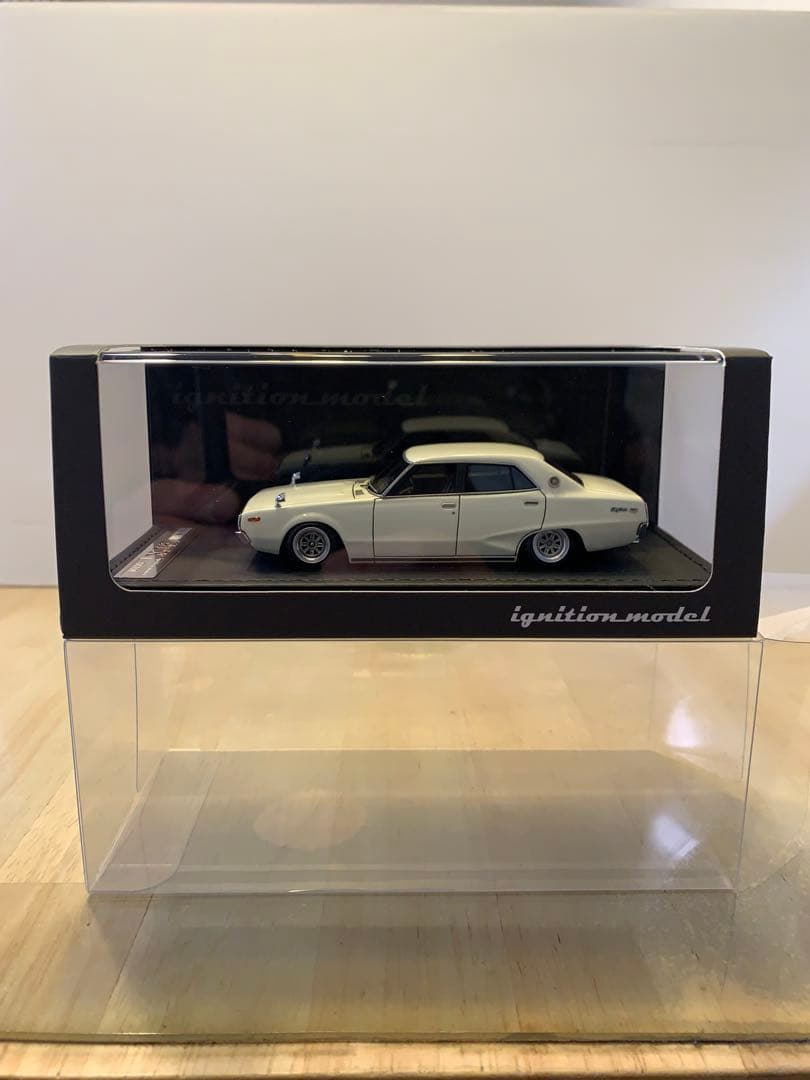 イグニッションモデル　1/43 スカイライン　GT-X GC110 ホワイト