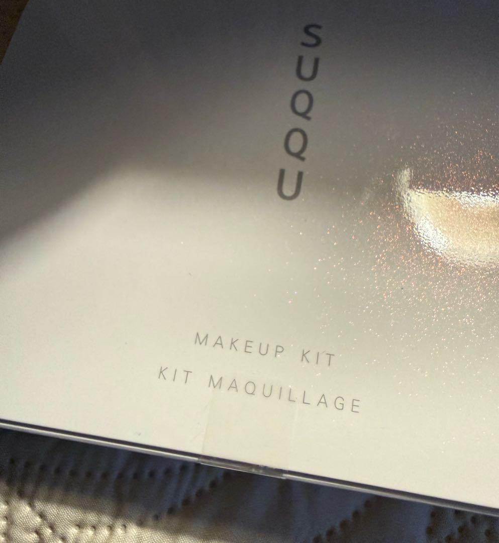 SUQQUメイクアップキット光飾 (2025ホリデーコレクション) 新品未開封