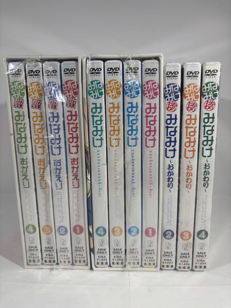 【未開封品】みなみけ1-4巻 おかえり１-4巻 おかわり２-4巻 DVD-BOX