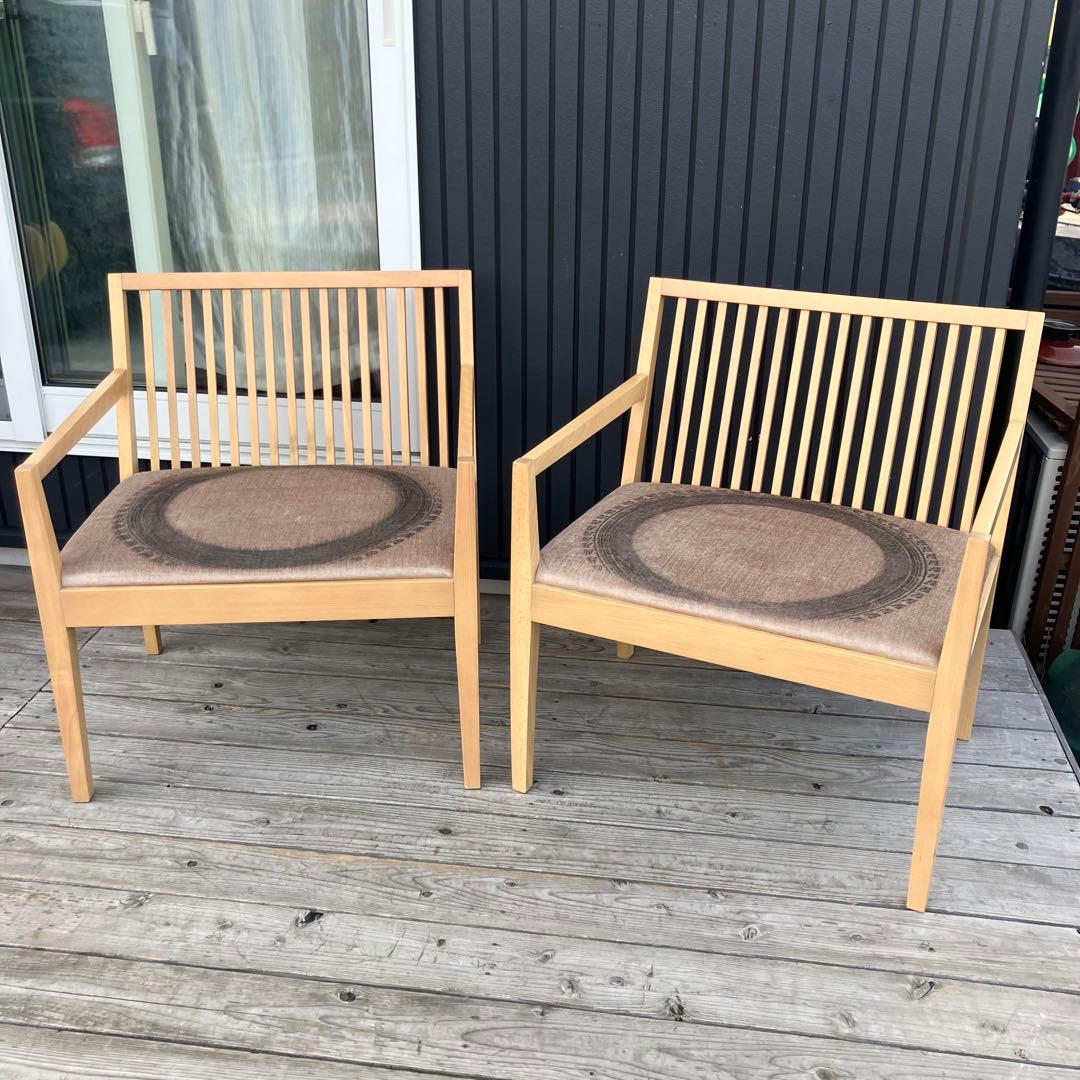 ① 北欧レトロ アダル セージ アームチェア 無垢材 木製椅子 ダイニングチェア