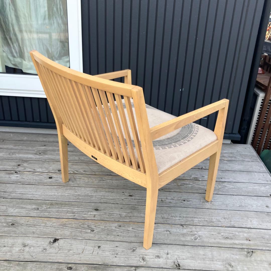 ① 北欧レトロ アダル セージ アームチェア 無垢材 木製椅子 ダイニングチェア
