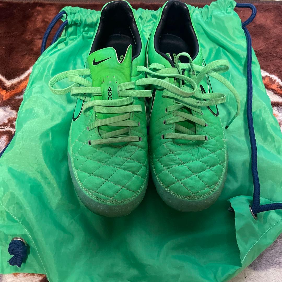 【最終値下げ】Nike ティエンポレジェンド5 24.5cm