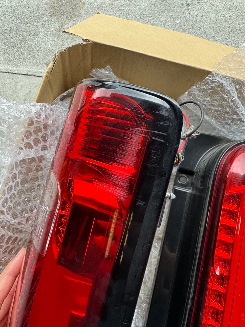 キャラバン NV350 LEDテールランプ