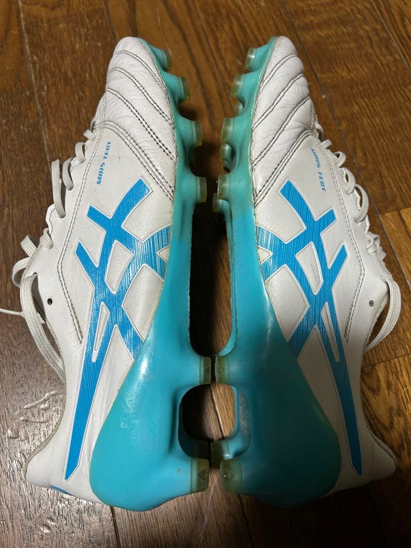 サッカースパイク　28センチ　値下げ不可