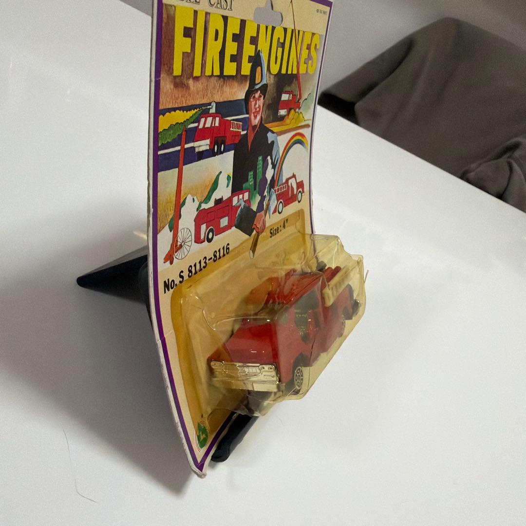 ミニカー DIE CAST FIRE ENGINES S 8113-8116