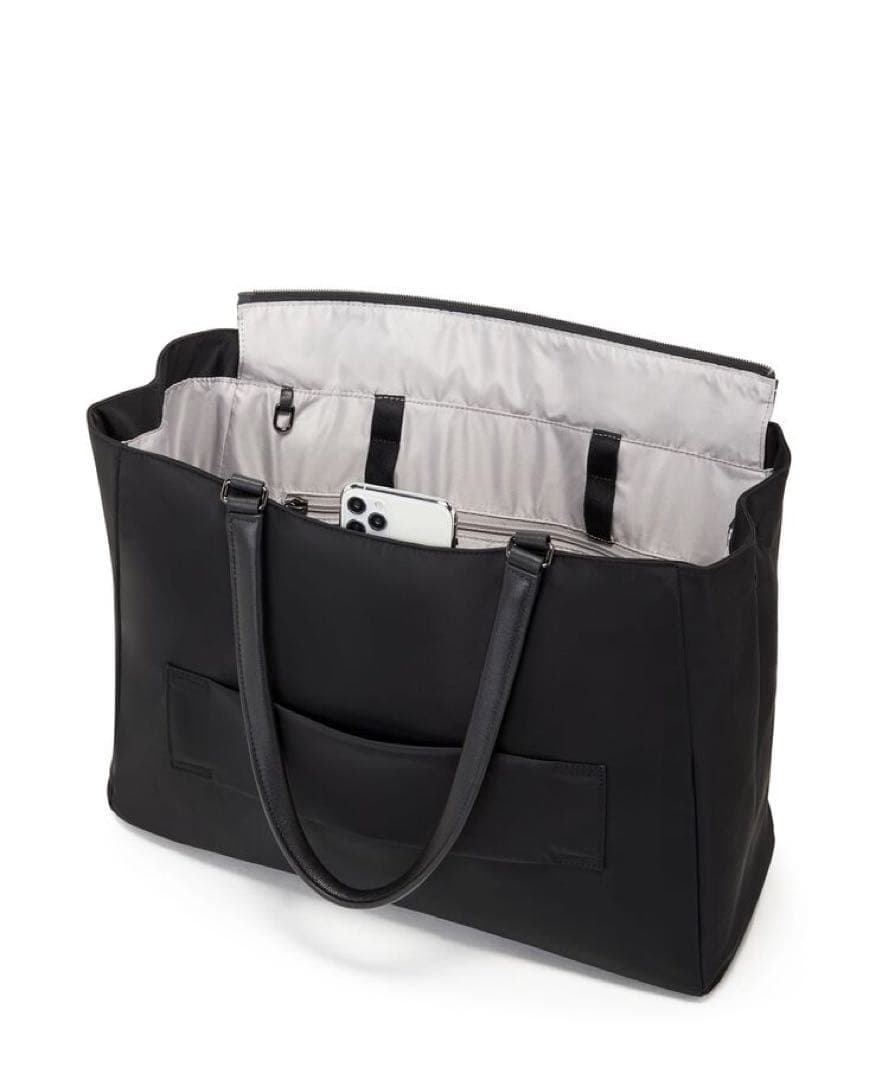 TUMI ヴァレッタ　ラージトート　ブラック/ガンメタ　国内正規店購入
