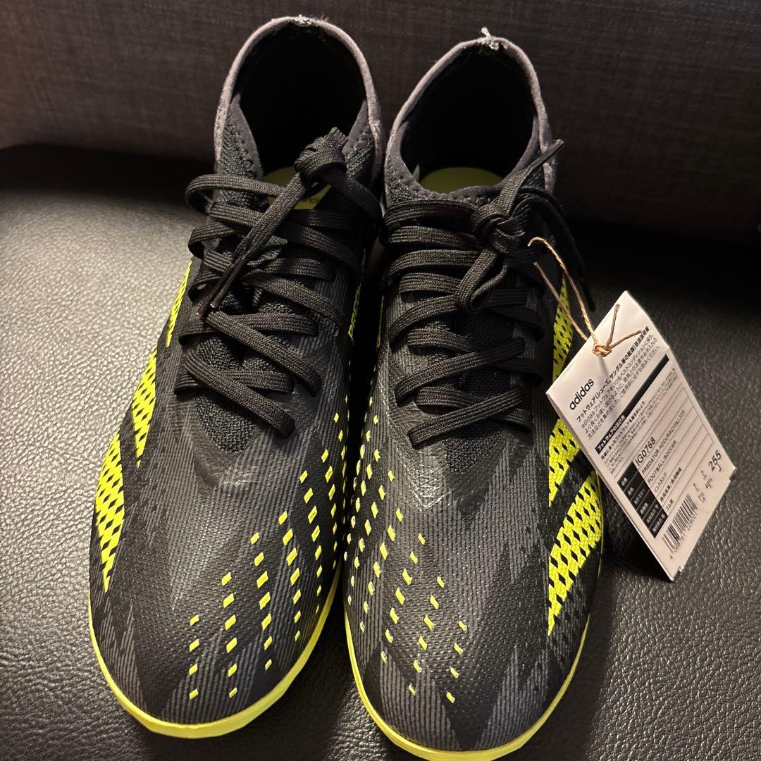 【新品】最終お値下げadidas Predatorサッカーシューズ 25.5cm