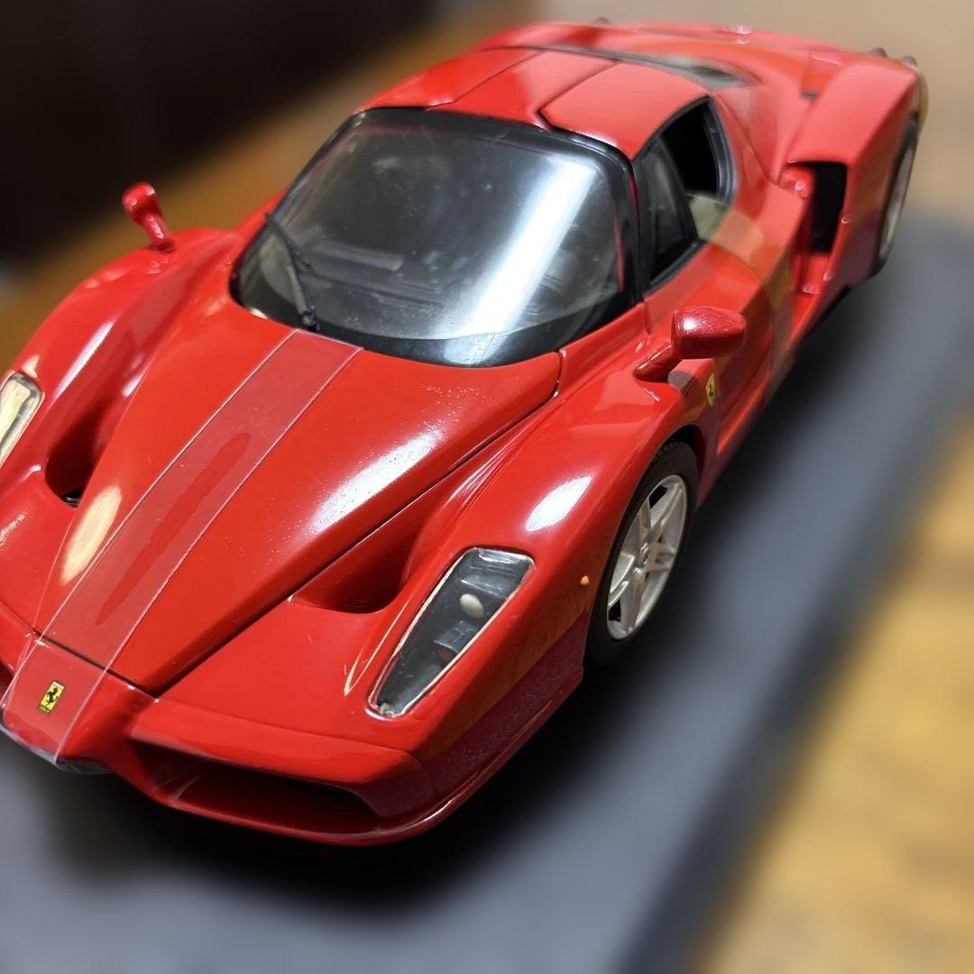 Ferrari Enzo 1/18 赤