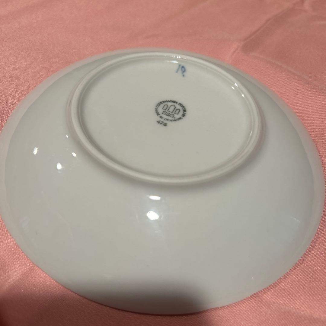 217◆ロイヤルコペンハーゲン　17cmプレートブルーフルーテッド プレイン