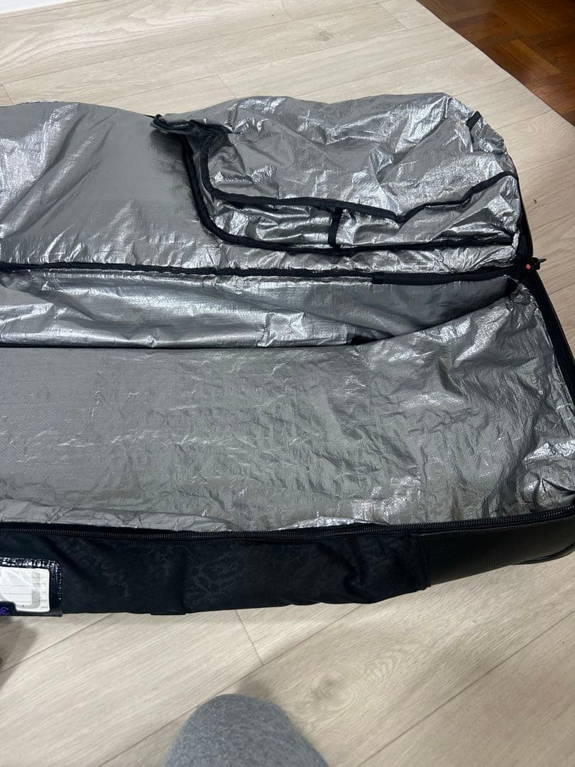 【タグ付き未使用品✨】DAKINE ダカイン　スノーボードケース　キャスター付き