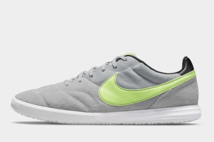NIKE プレミア サラ きのこ