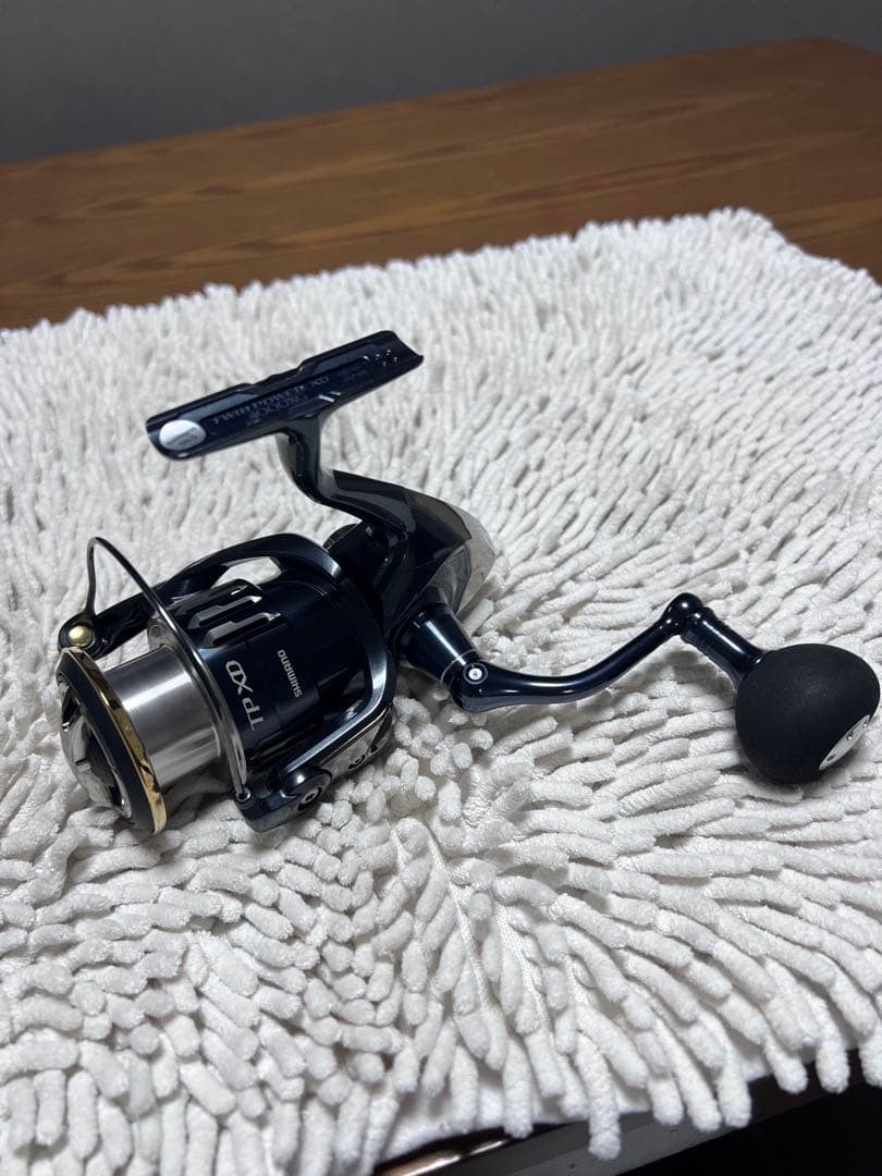 シマノ　17ツインパワーXD 4000XG
