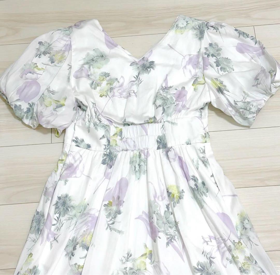 ワンピース Herlipto Spring Bouquet Satin Dress M