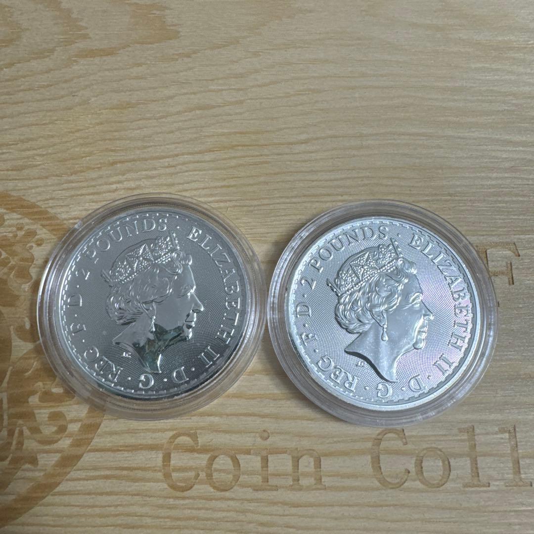 2021 イギリス　ブリタニア銀貨 1オンス (クリアーケース入り) 2枚セット